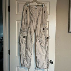 Boston Proper Extreme Cargo Pants in Cream